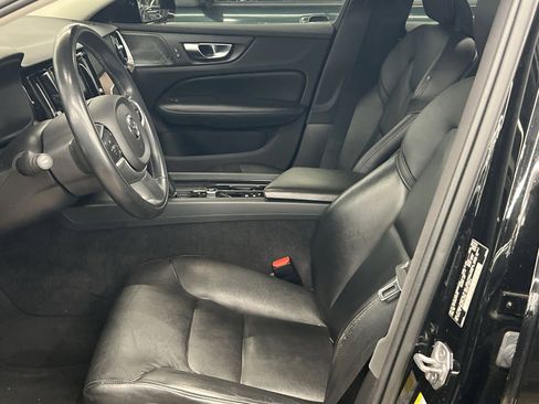 Used 2022 Volvo S60 B5 Inscription FWD image 11