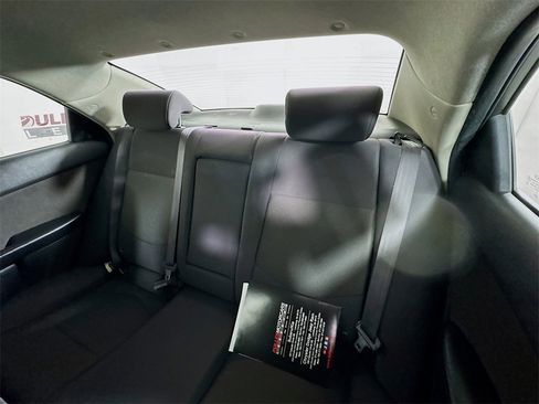 Used 2013 Kia Forte EX image 21