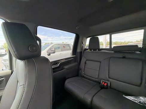 New 2026 Chevrolet Silverado 2500 LT w/ All Star Edition AWD/4WD image 12
