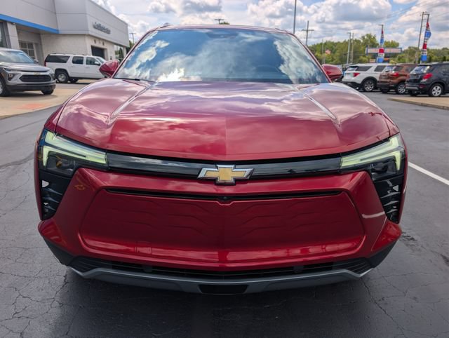 Used 2024 Chevrolet Blazer EV LT AWD/4WD image 8