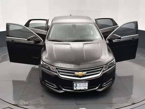 Used 2017 Chevrolet Impala LT image 10