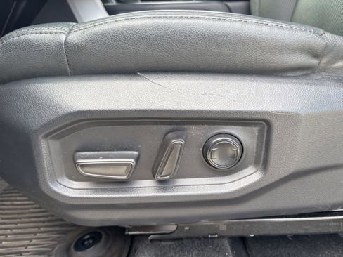 Used 2024 Toyota Tundra Limited image 27