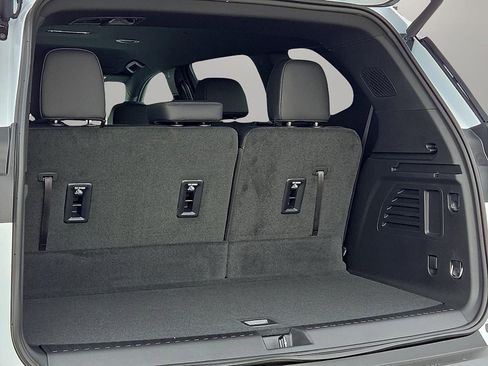 New 2026 GMC Acadia Elevation w/ Black Edition image 9