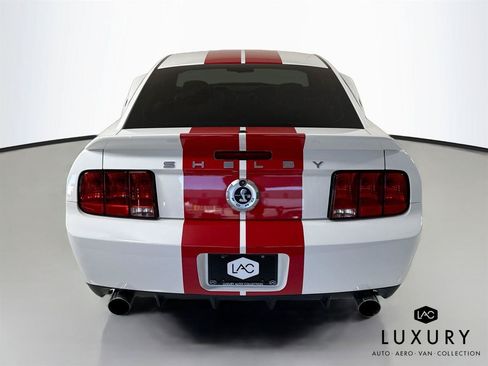 Used 2009 Ford Mustang Shelby GT500 RWD image 7