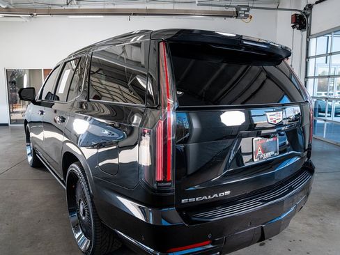 Used 2025 Cadillac Escalade Sport Platinum w/ LPO, Floor Liner Package image 21