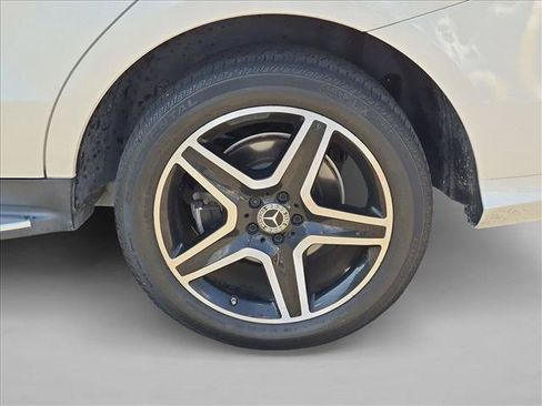 Used 2017 Mercedes-Benz GLE 350 image 16