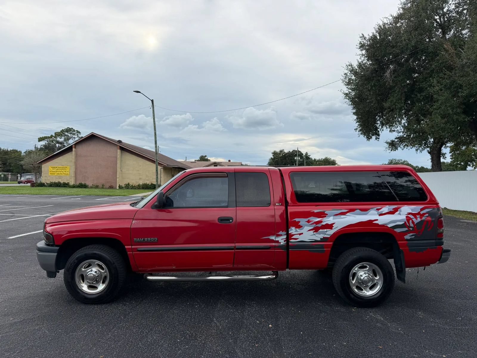 Used 2001 Dodge Ram 2500 Truck 2WD Quad Cab image 2
