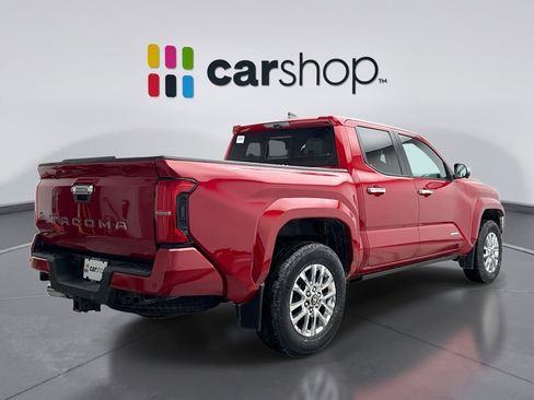 Used 2024 Toyota Tacoma Limited w/ Limited Package (LT) image 5