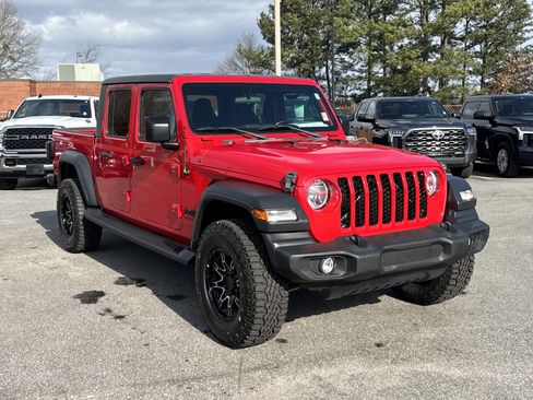 Used 2020 Jeep Gladiator Sport w/ Quick Order Package 24S image 4