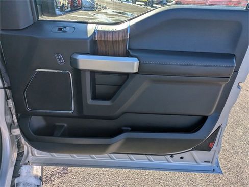 Used 2019 Ford F150 Lariat w/ Equipment Group 502A Luxury image 37