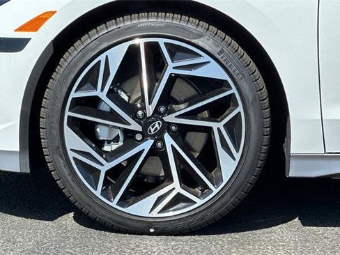 New 2025 Hyundai Ioniq 6 SEL image 34