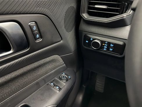 Used 2025 Ford Mustang GT RWD image 27
