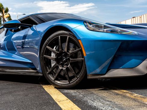 Used 2019 Ford GT image 35