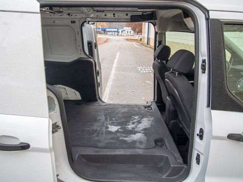 Used 2015 Ford Transit Connect XLT image 37