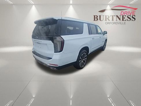 New 2026 Chevrolet Suburban High Country AWD/4WD image 8