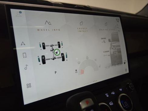 New 2026 Land Rover Defender 130 X-Dynamic SE AWD/4WD image 27