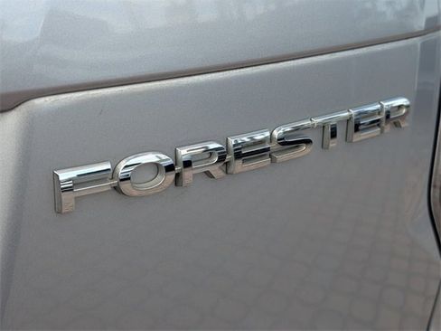 Used 2018 Subaru Forester 2.5i w/ Alloy Wheel Package image 12