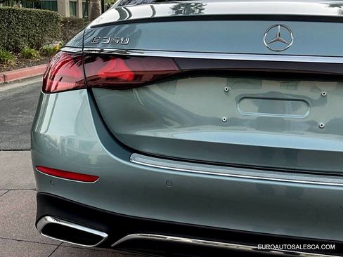 Used 2025 Mercedes-Benz E 350 4MATIC Sedan image 13