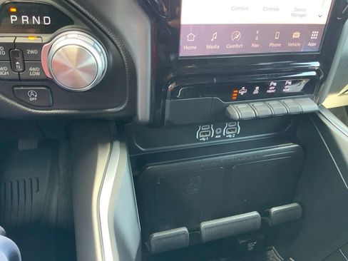Used 2025 RAM 1500 Laramie w/ Sport Appearance Package AWD/4WD image 22