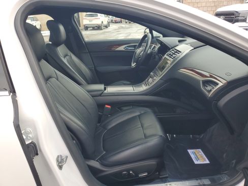 Used 2017 Lincoln MKZ Reserve w/ Climate Package image 9