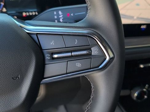 New 2026 Chevrolet Suburban LS image 21