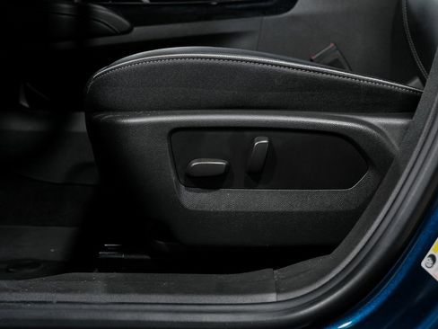 Used 2023 Buick Envision Essence image 31