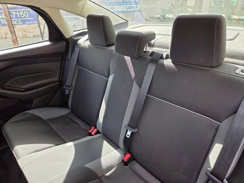 Used 2012 Ford Focus SE FWD image 37