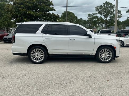 Used 2023 Cadillac Escalade Premium Luxury w/ Performance Package AWD/4WD image 18