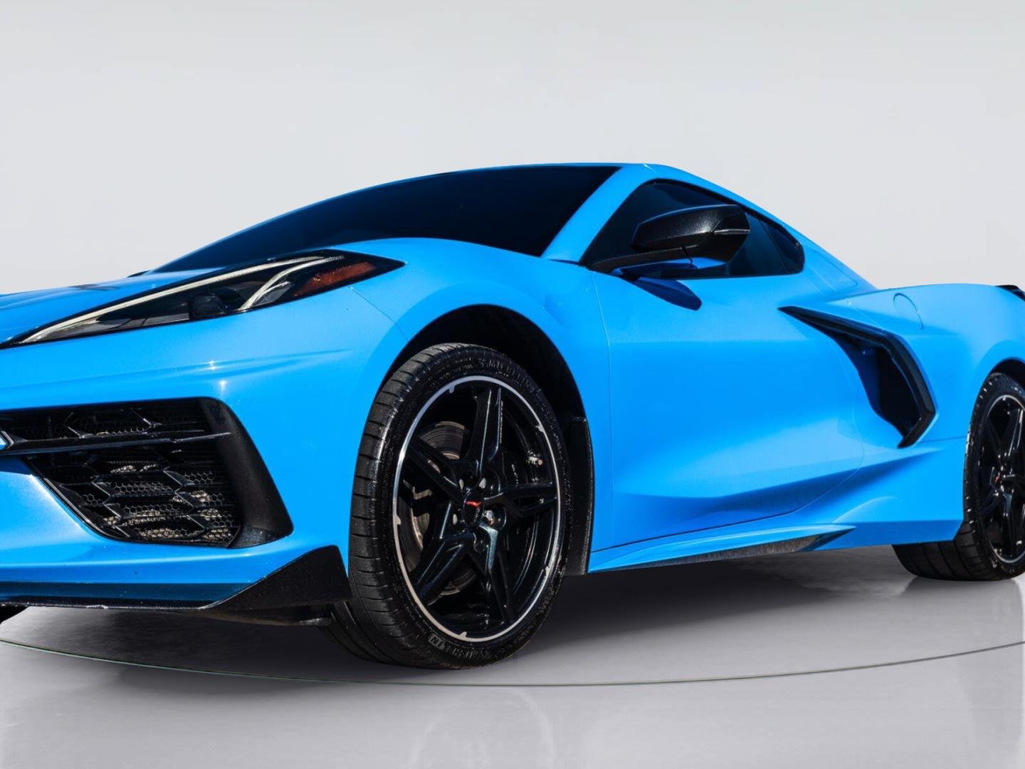 Used 2023 Chevrolet Corvette Stingray Premium Cpe w/ Z51 Performance Package RWD image 9