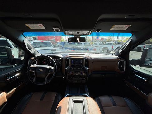 Used 2021 Chevrolet Silverado 3500 High Country AWD/4WD image 22