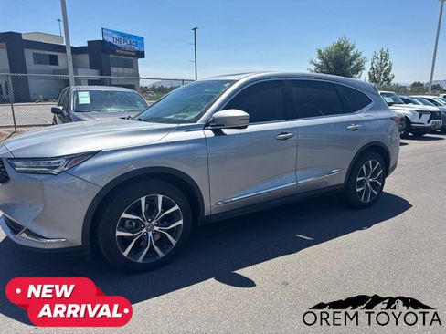Used 2022 Acura MDX SH-AWD w/ Technology Package image 17