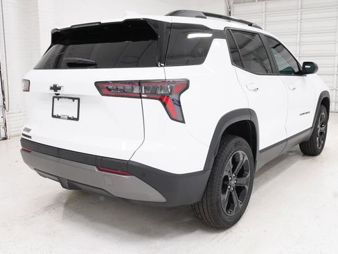 New 2026 Chevrolet Equinox LT w/ Midnight Edition FWD image 5