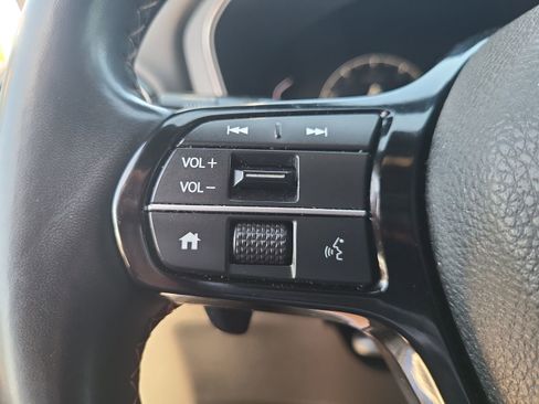 Used 2023 Honda Pilot TrailSport image 13