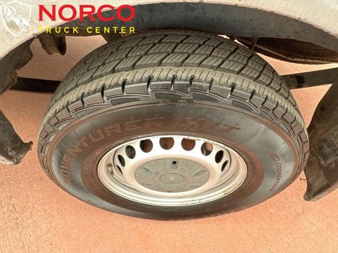 Used 2018 Mercedes-Benz Sprinter 2500 image 15