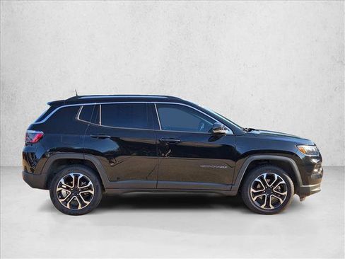 Used 2022 Jeep Compass Limited AWD/4WD image 4