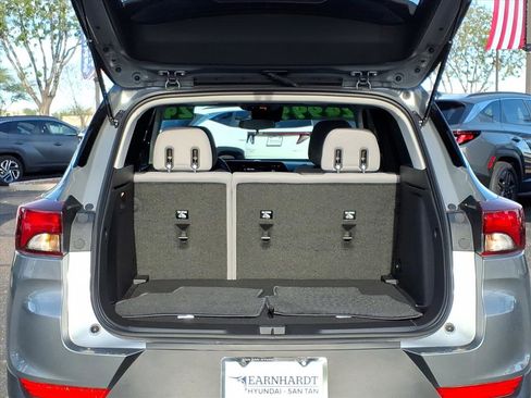 Used 2024 Chevrolet TrailBlazer LS w/ LS Convenience Package image 10