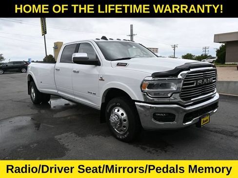 Used 2022 RAM 3500 Laramie RWD image 31