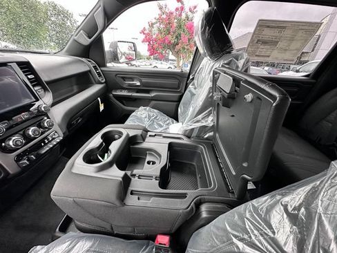 New 2026 RAM 1500 Express AWD/4WD image 24