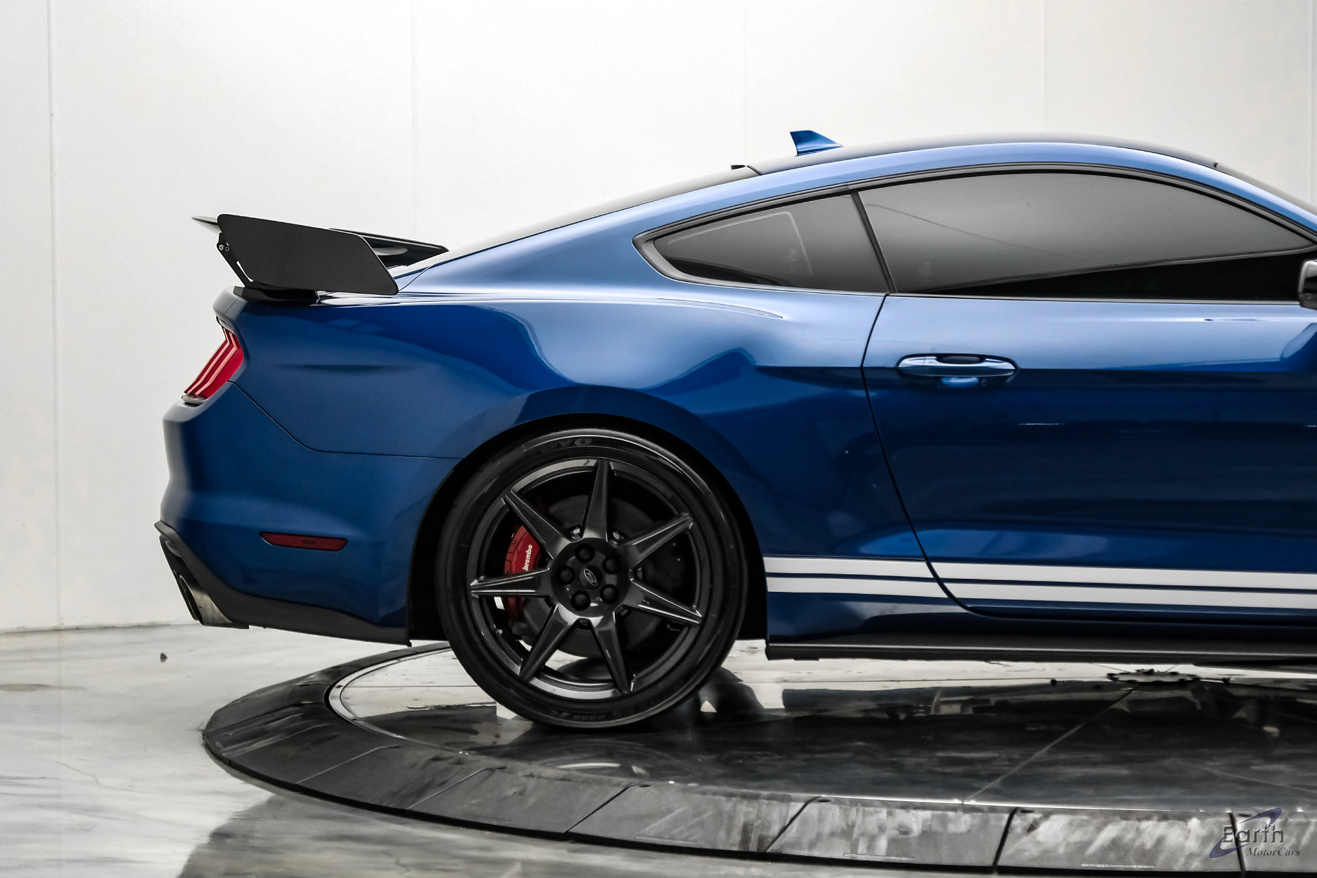 Used 2022 Ford Mustang Shelby GT500 w/ Carbon Fiber Track Pack RWD image 26