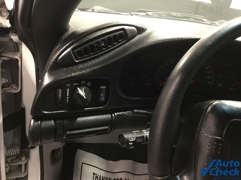 Used 1995 Chevrolet Camaro LT image 31