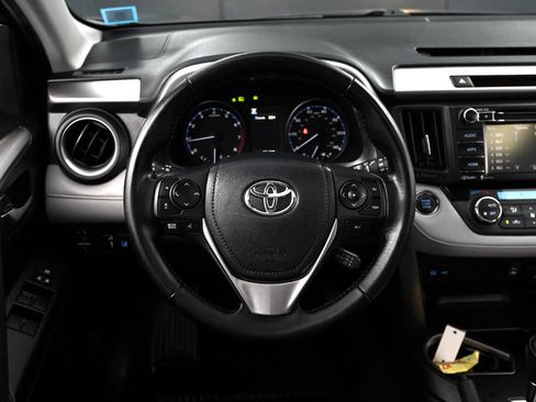 Used 2017 Toyota RAV4 XLE image 25
