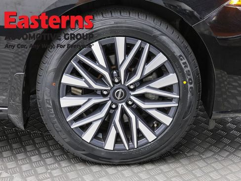 Used 2023 Nissan Altima 2.5 SV w/ SV Premium Package FWD image 31