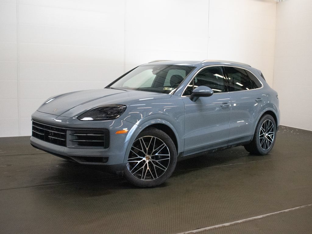 Certified 2024 Porsche Cayenne AWD/4WD image 1