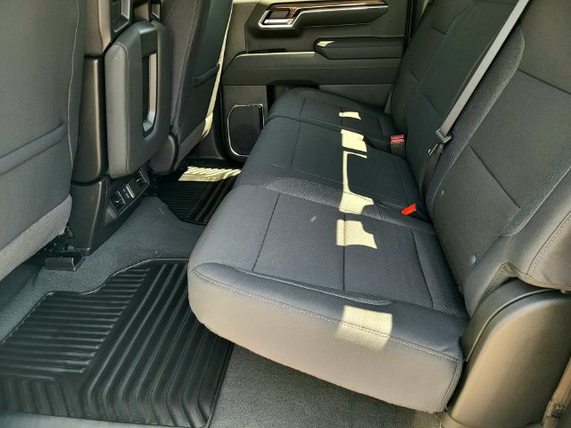 New 2026 Chevrolet Silverado 1500 LT w/ Convenience Package II AWD/4WD image 11