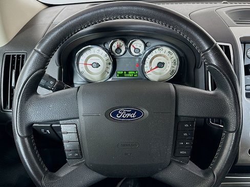 Used 2010 Ford Edge SEL AWD/4WD image 12