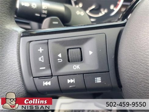 Certified 2023 Nissan Rogue SV image 22