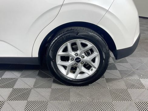 Used 2024 Kia Soul LX w/ Option Group 015 FWD image 29