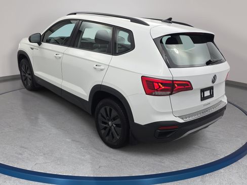 Used 2024 Volkswagen Taos S FWD image 7