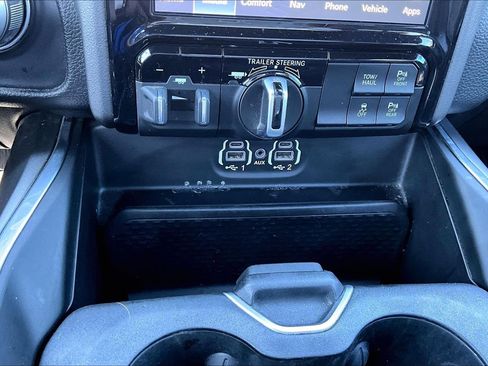 Used 2022 RAM 1500 Laramie w/ Sport Appearance Package image 17