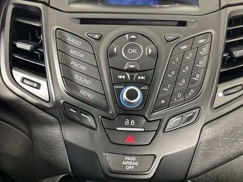 Used 2018 Ford Fiesta SE image 14
